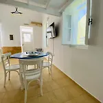 Pontamos Βίλα Χάλκη