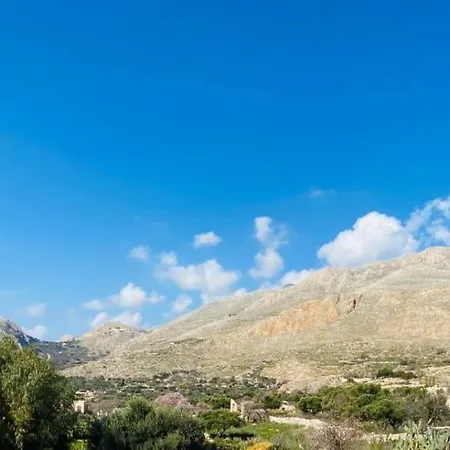 Pontamos Villa *