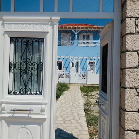 Pontamos Villa